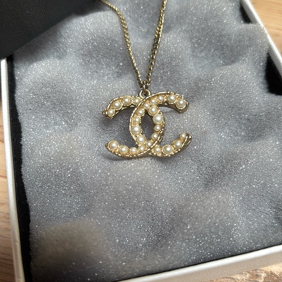 Chanel Pearl Logo Necklace - Picture 2 of 10
